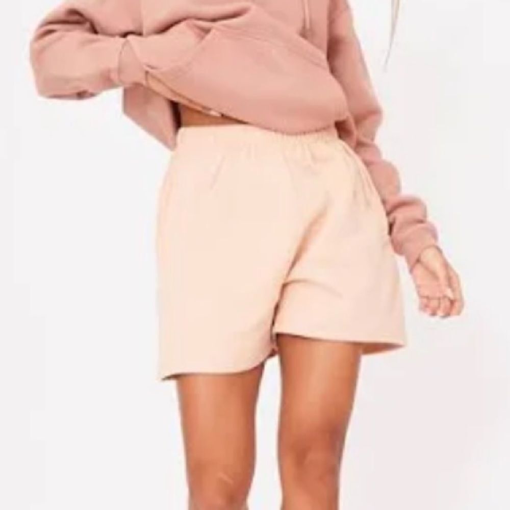 Prettylittlething Baby Pink Sweat Pocket Runner Shorts Us 12 “ Nwt In Packaging